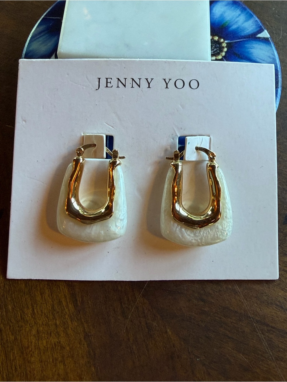 Jenny Yoo white resin U-shaped huggie earrings #K73 New on Card
